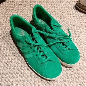Adidas DEADSTOCK Sneakers